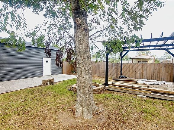 2nd image of 2312 May St