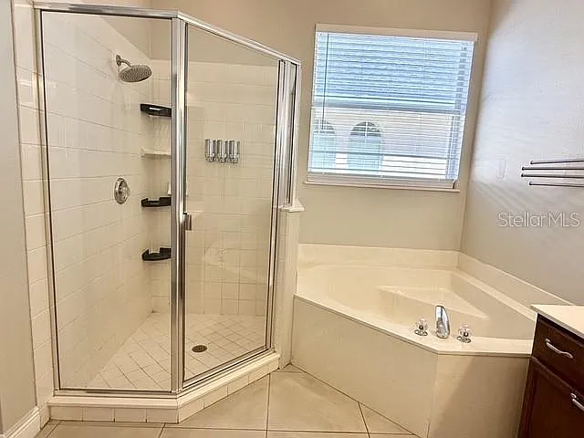 2300 The Oaks Blvd — Photo 27