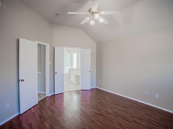 2nd image of 6823 Wood Crest Ln
