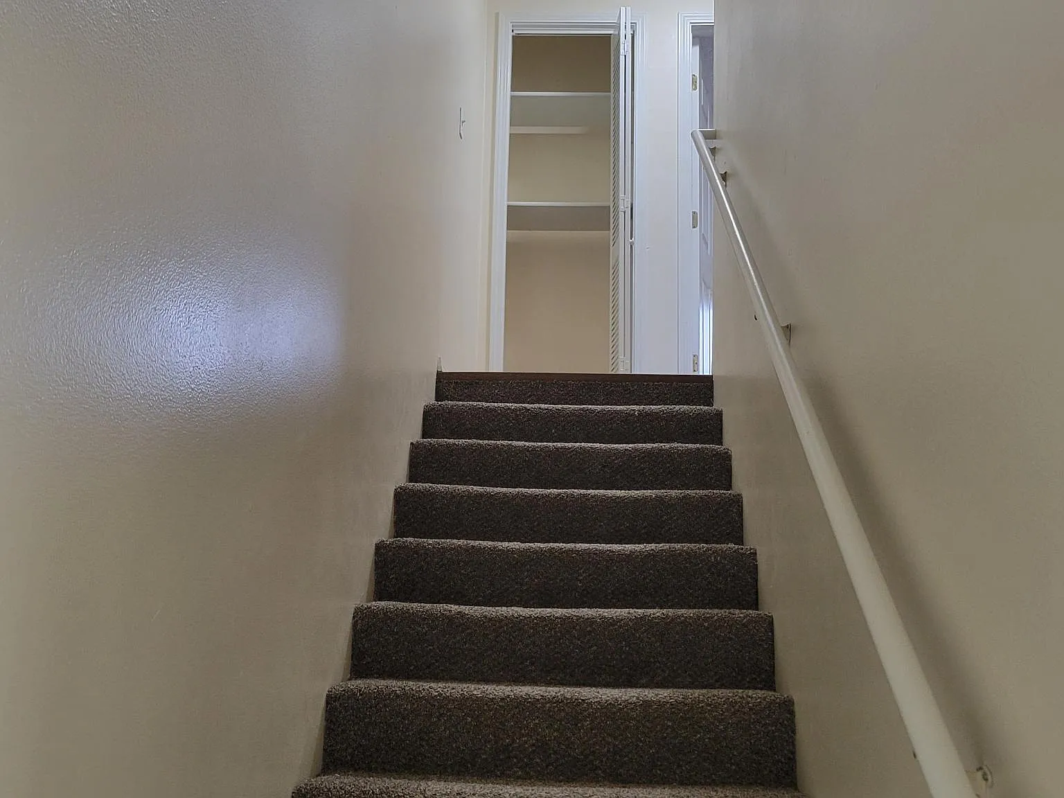3 bed, 1420 sqft, $2,000 — Photo 4