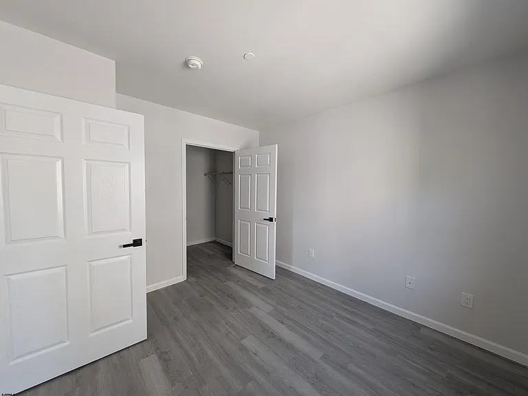 1413 Arctic Ave — Photo 11