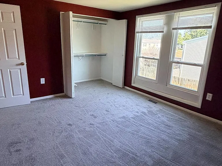453 Berry Ct — Photo 11
