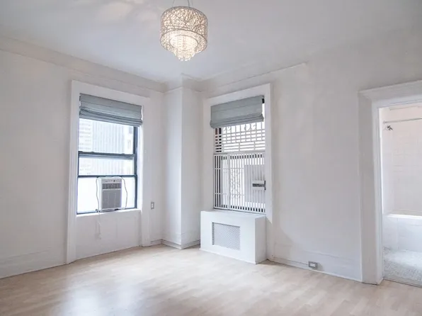 161 West 54th Street image 16 of 18