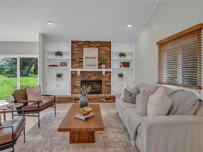 14 Woodbridge Ln, Kansas City, MO, 64145