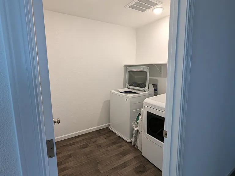 4173 Arjuna Way — Photo 22