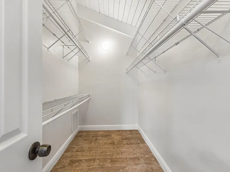 2731 S Parkview Dr #1 — Photo 29