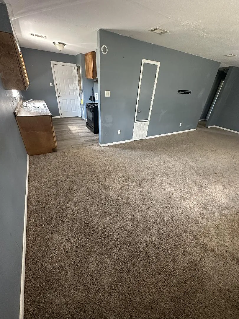 300 Mo Drive - 1 — Photo 2
