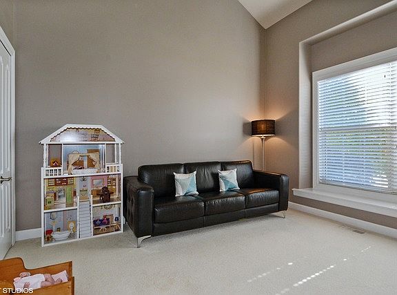5th image of 25708 W Sunnymere Dr