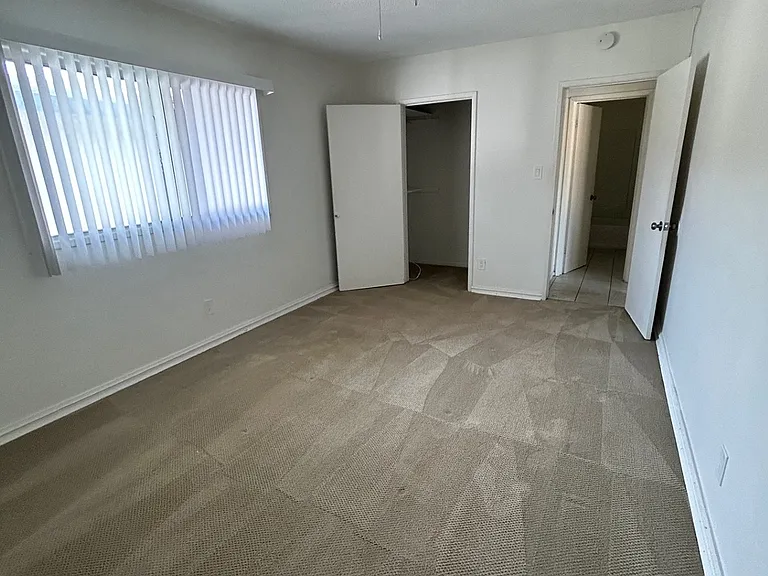 1821 W Glencrest Ave #D — Photo 2