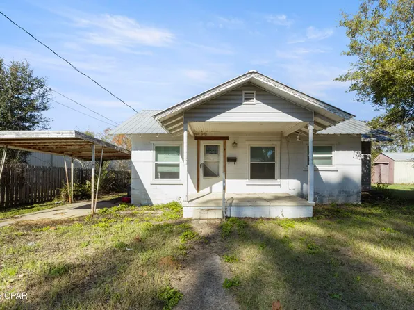 209 E North Ave, Bonifay, FL 32425