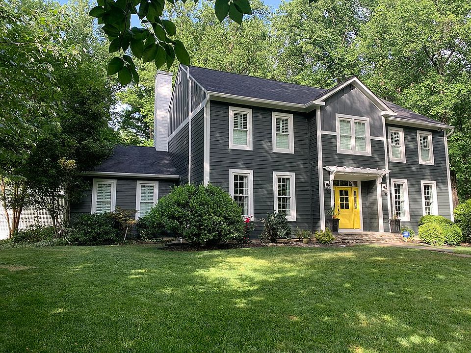 1st image of 214 Meadowgate Dr