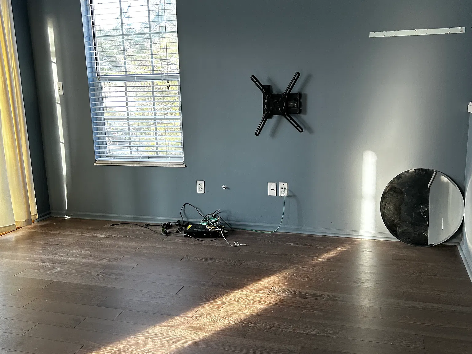 2 bed, 925 sqft, $1,500 — Photo 4