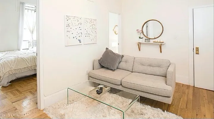 Rented by Living New York | media 9