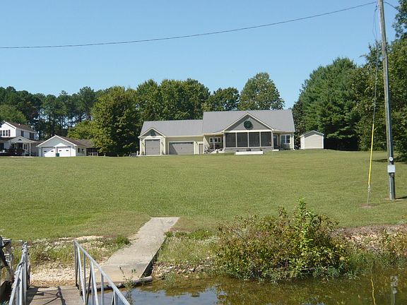 3rd image of 41 Whispering Pines Ct
