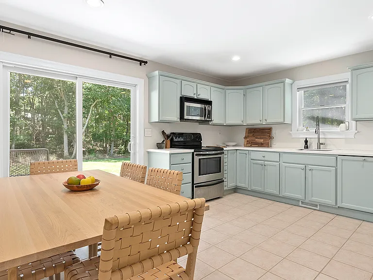 31 Northview Dr — Photo 5
