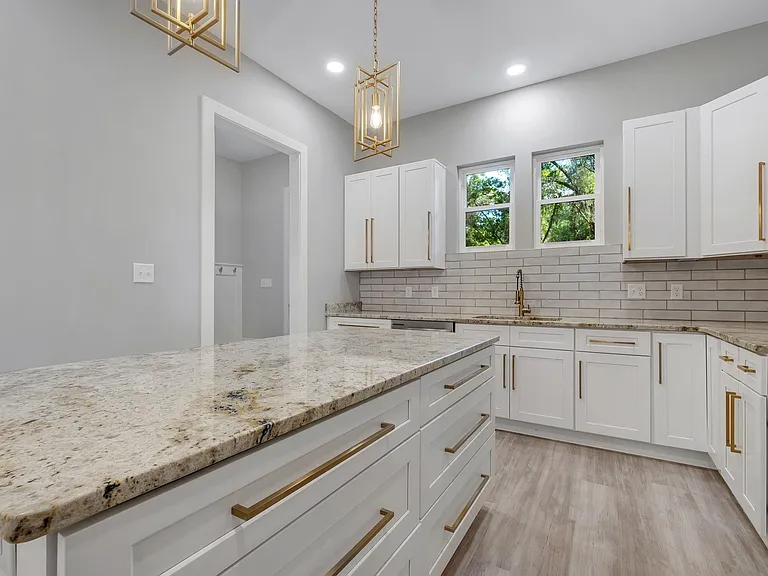 226 E Bradford Rd #A — Photo 15