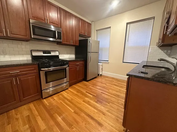 25 Peterborough St APT 9, Boston, MA 02215