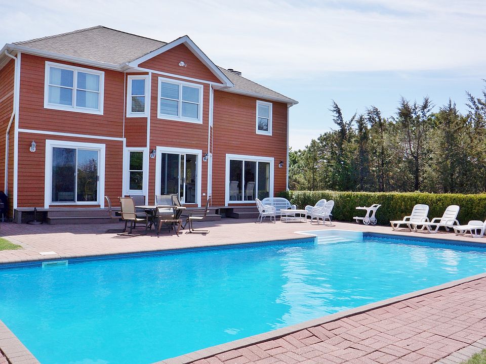 1st image of 55 Blackwatch Ct