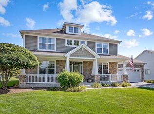 196 Atwell St, Elgin, IL 60123