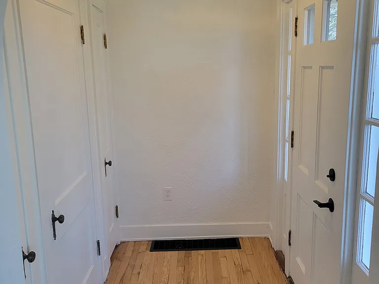 2261 Ridge Rd — Photo 23