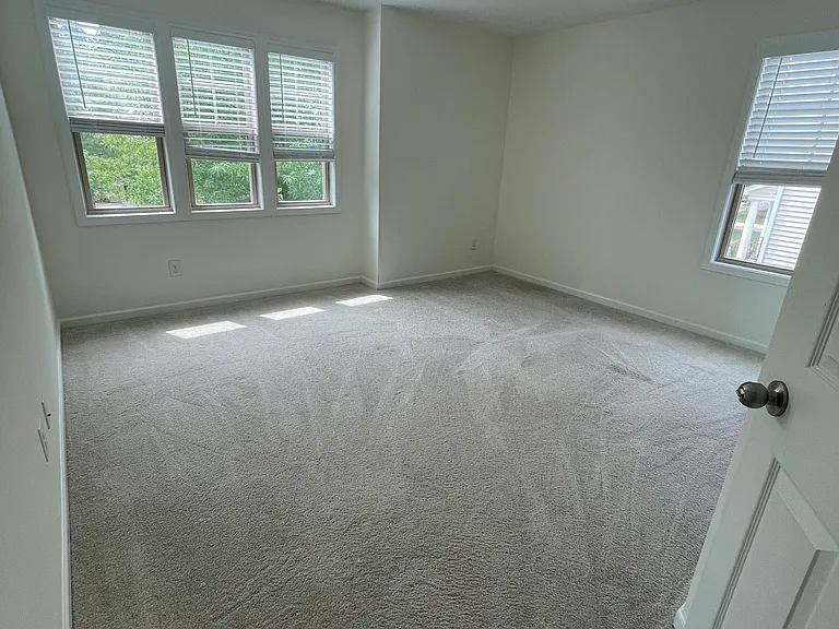 119 Gathering Pl — Photo 28