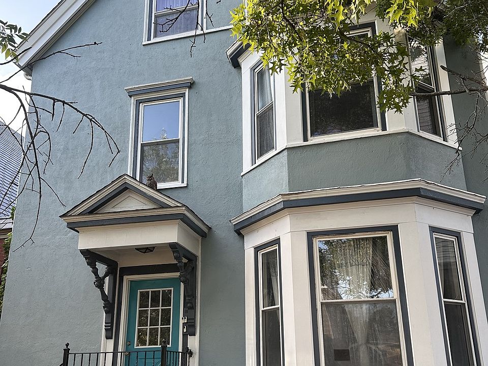 1st image of 17 Broad St #1