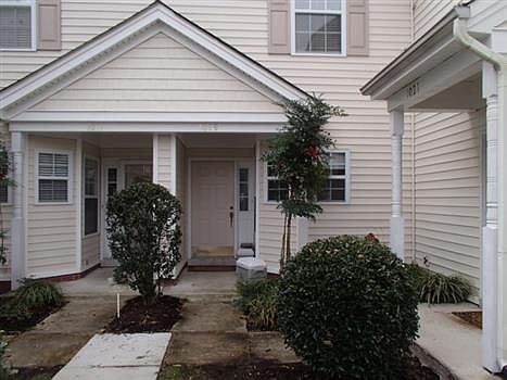 2nd image of 1019 Nicklaus Dr