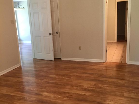 5th image of 16435 Crepemyrtle Dr