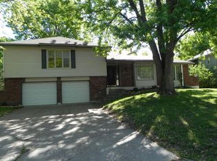 1200 SW 20th St, Blue Springs, MO 64015