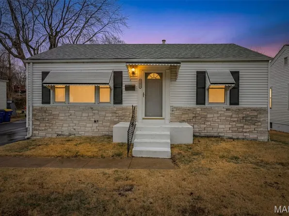 4332 Saint Leo Ln, Saint Ann, MO 63074