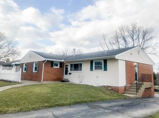 202 Holiday Hl, Lexington, OH