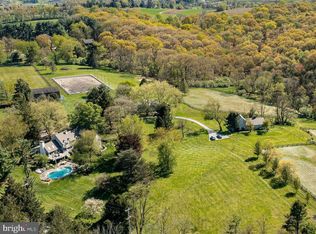 1043 E Glenhall Rd, Kennett Square, PA 19348