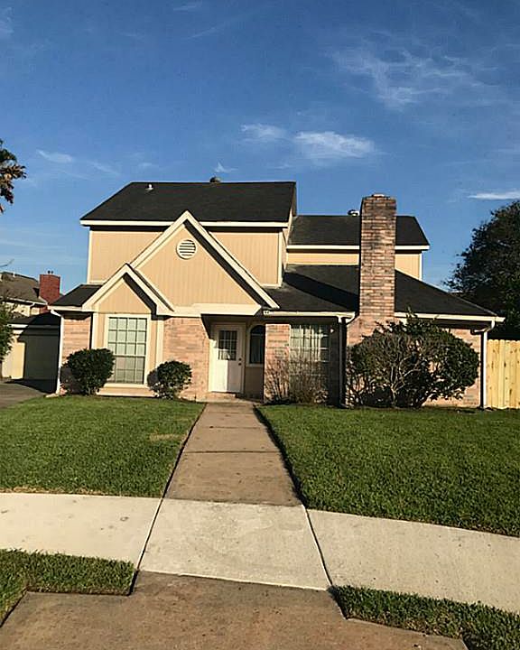 1st image of 2403 Duchess Way