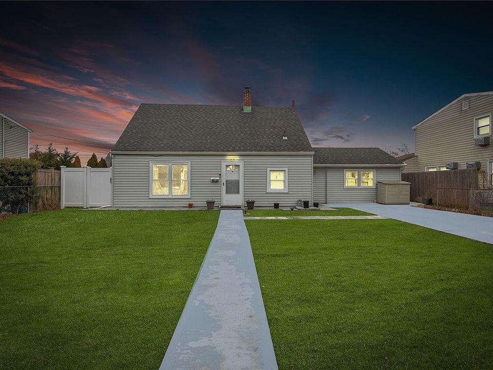 533 Gardiners Avenue, Levittown, NY 11756 Zillow