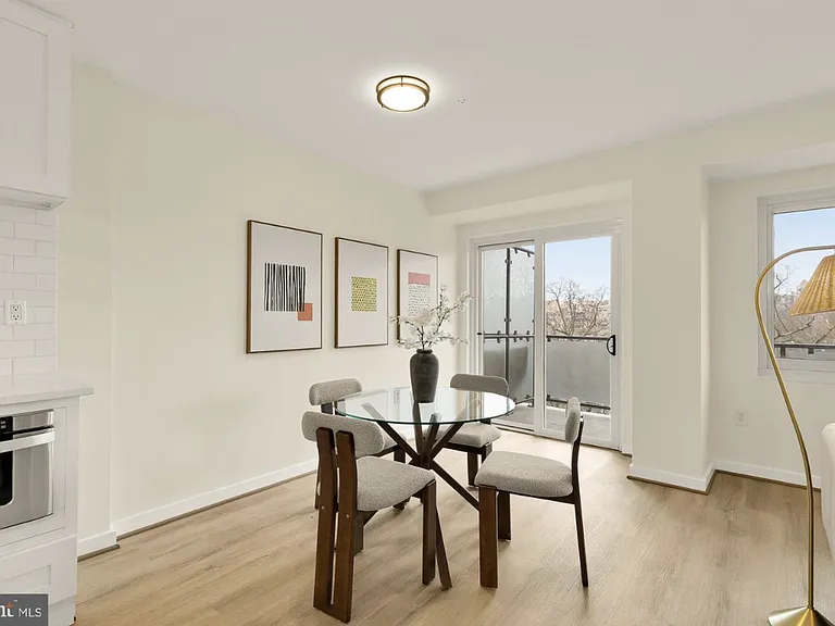 4201 Cathedral Ave NW #1009 — Photo 7
