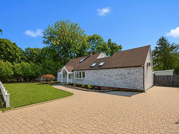 5th image of 36 Fifty Acre Road S