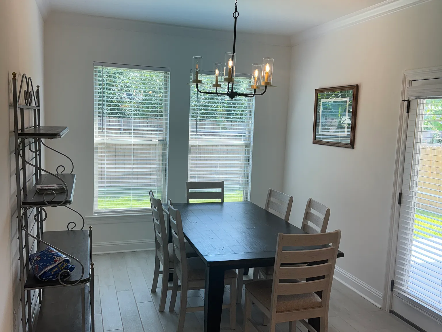 3 bed, 1825 sqft, $2,650 — Photo 3