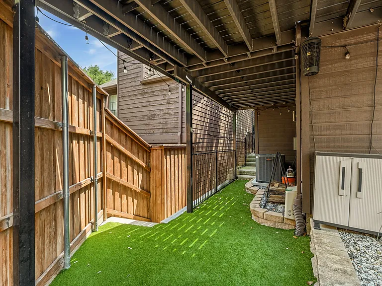 6124 Summer Creek Cir — Photo 27