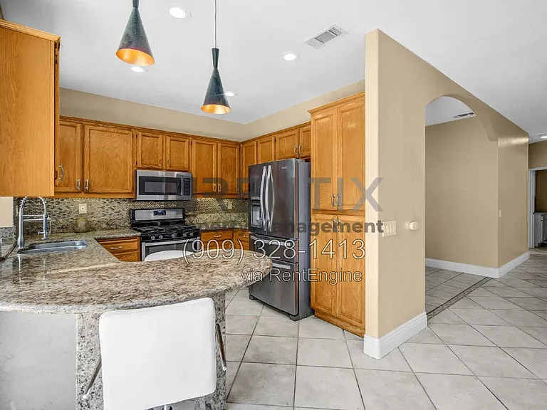 6694 Cowboy St — Photo 10
