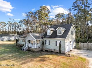 4161 Middle Rd, Trenton, NC 28585