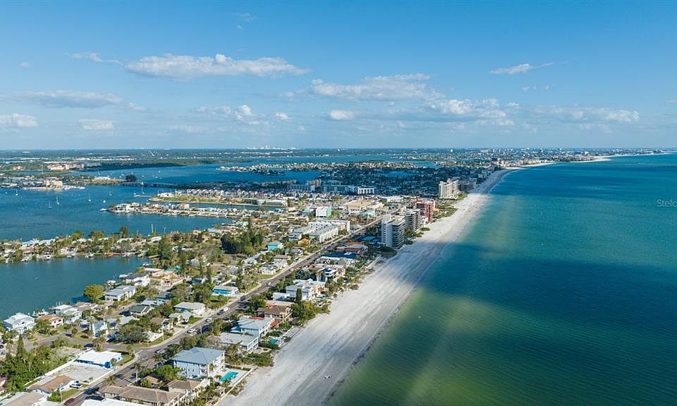 15805 1st St E, Redington Beach, FL 33708 | MLS #W7859332 | Zillow