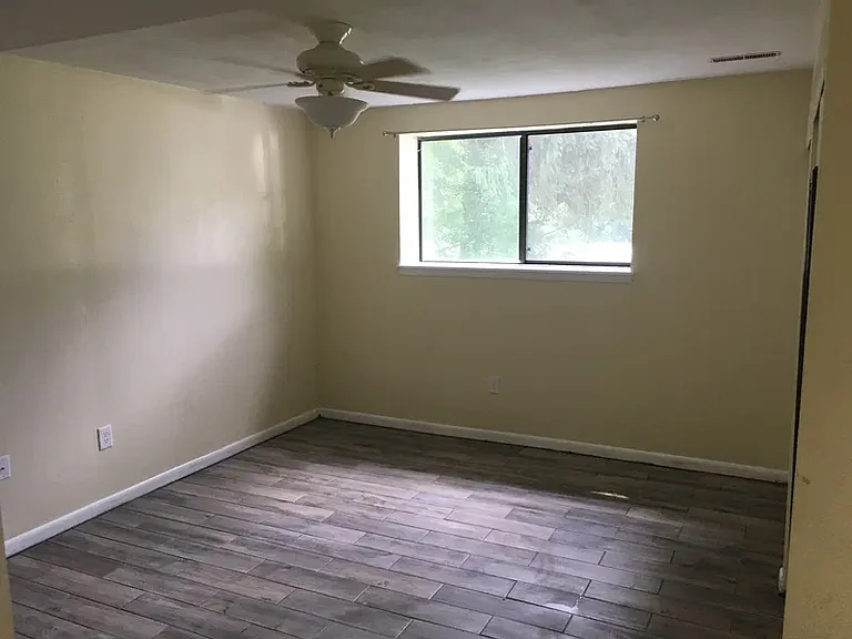 2 Cardinal Dr #1 — Photo 6
