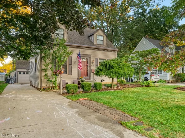 543 Kenilworth Rd, Bay Village, OH 44140