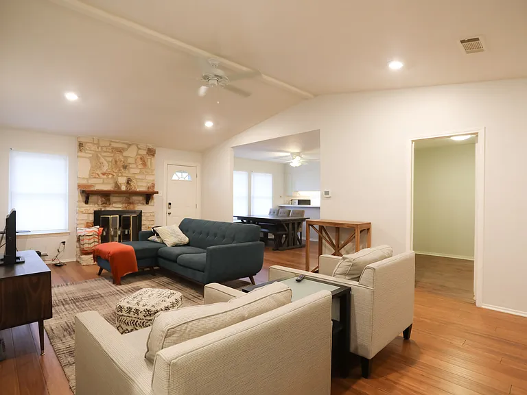 12315 Wycliff Ln — Photo 7