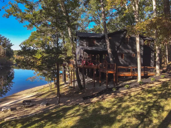 2386 Kitzbuhl Point Dr, Innsbrook, MO 63390
