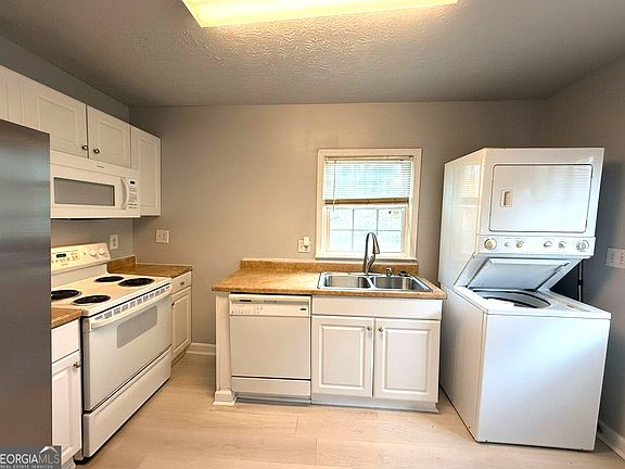 5th image of 1624 Terry Mill Rd SE