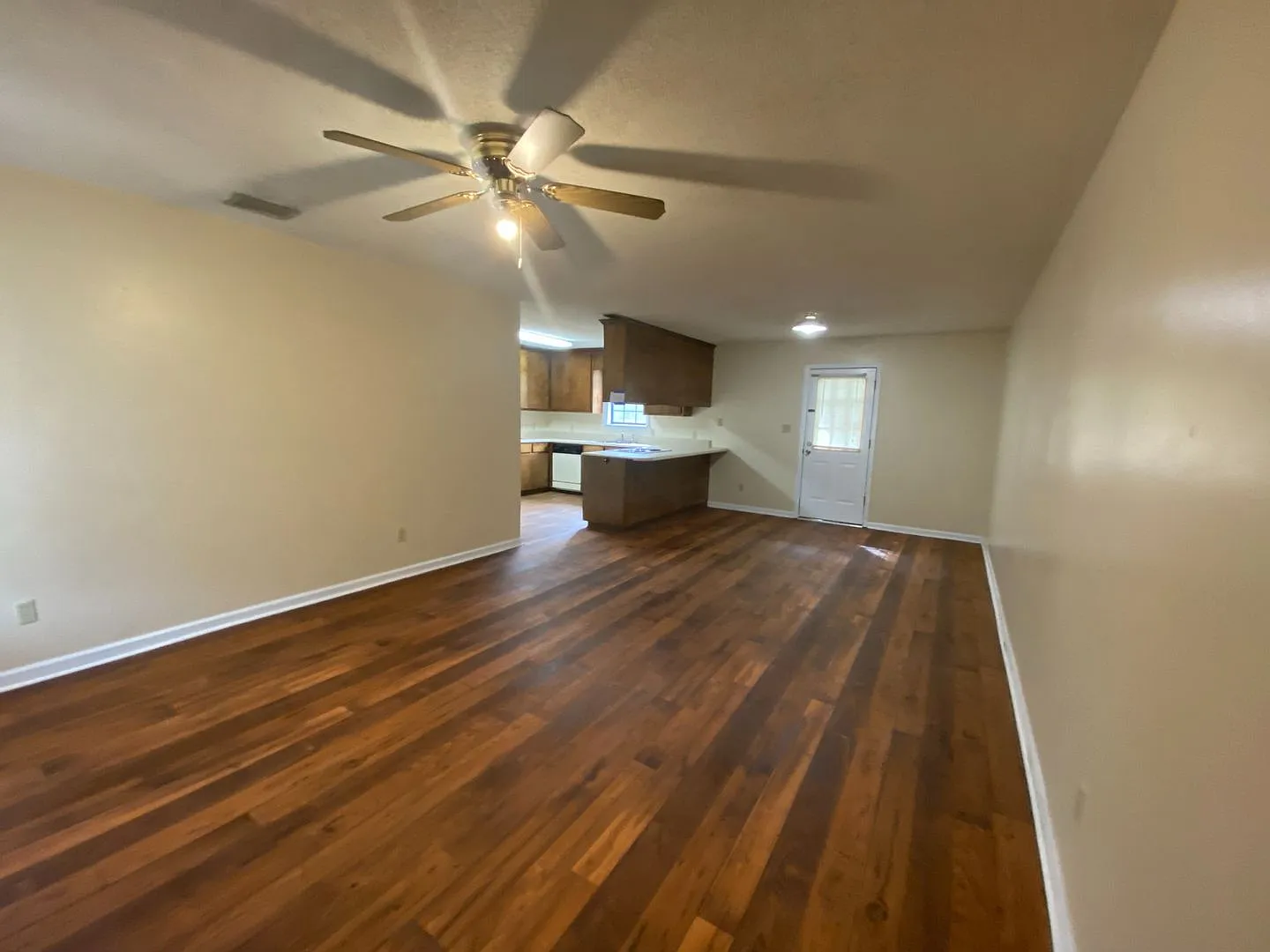 6111 Vinnie Drive — Photo 3