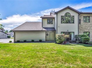 7177 Village Dr, Mentor, OH 44060