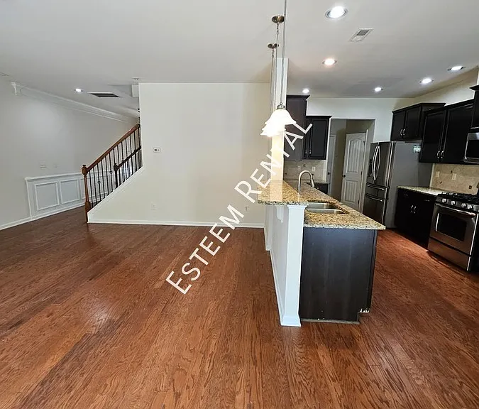 409 Manchester Park Ln #1 — Photo 5