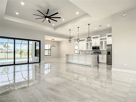 4th image of 2725 NW 41st Pl